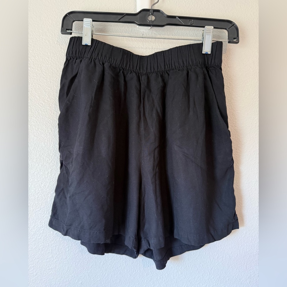 Women's Black Elastic-Waist viscose shorts